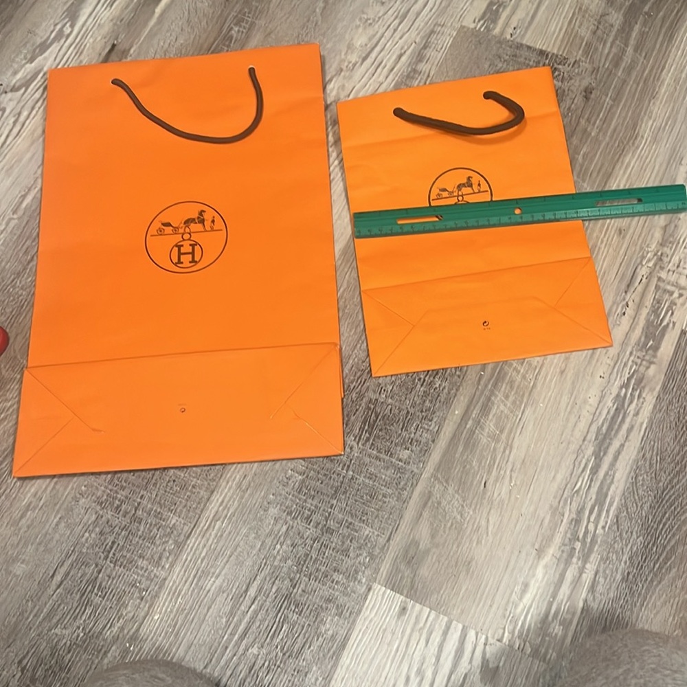 Hermes shopping bags - Picture 4 of 4